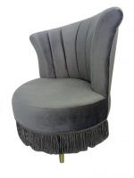 butaca pequeña gris