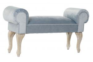 banqueta tapizada en terciopelo azul claro